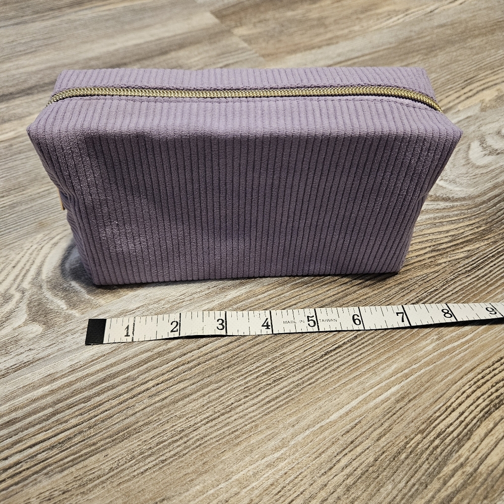 5 Cosmetic Bags!